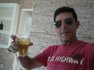 Osmar Pedro Ferreira Forma��o t�cnica em Administra��o de Empresas e curso superior incompleto na faculdade de Direito da UNIVALI.